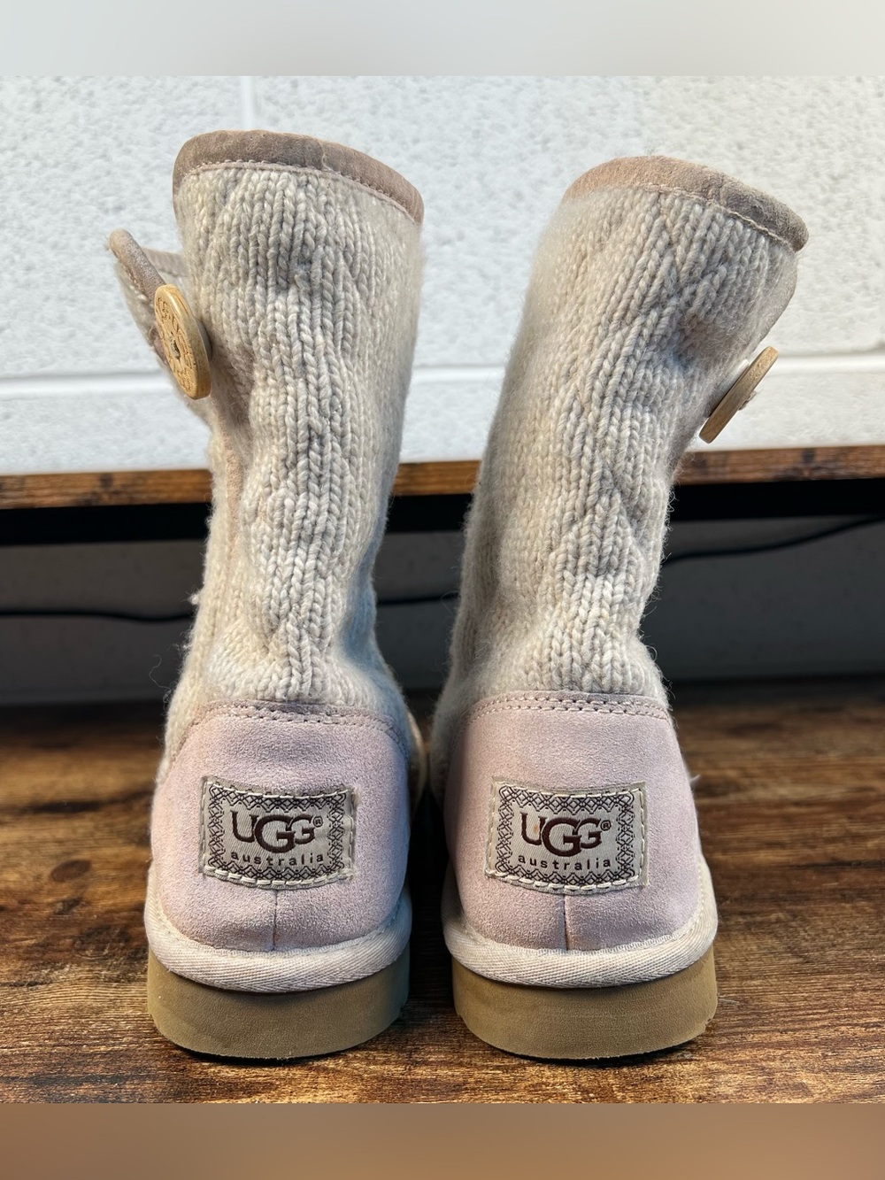Ugg Boots Mountain Quilted Beige Short Boot Knit Button Side Women's 7 - Picture 5 of 11
